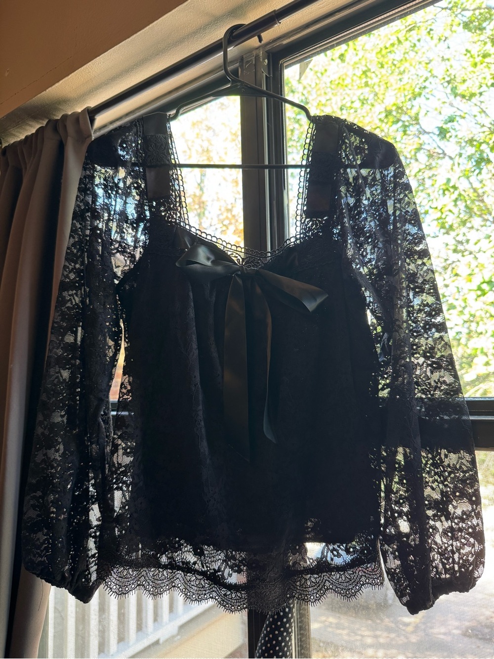 Black Lace Bow-Front Women's blouse